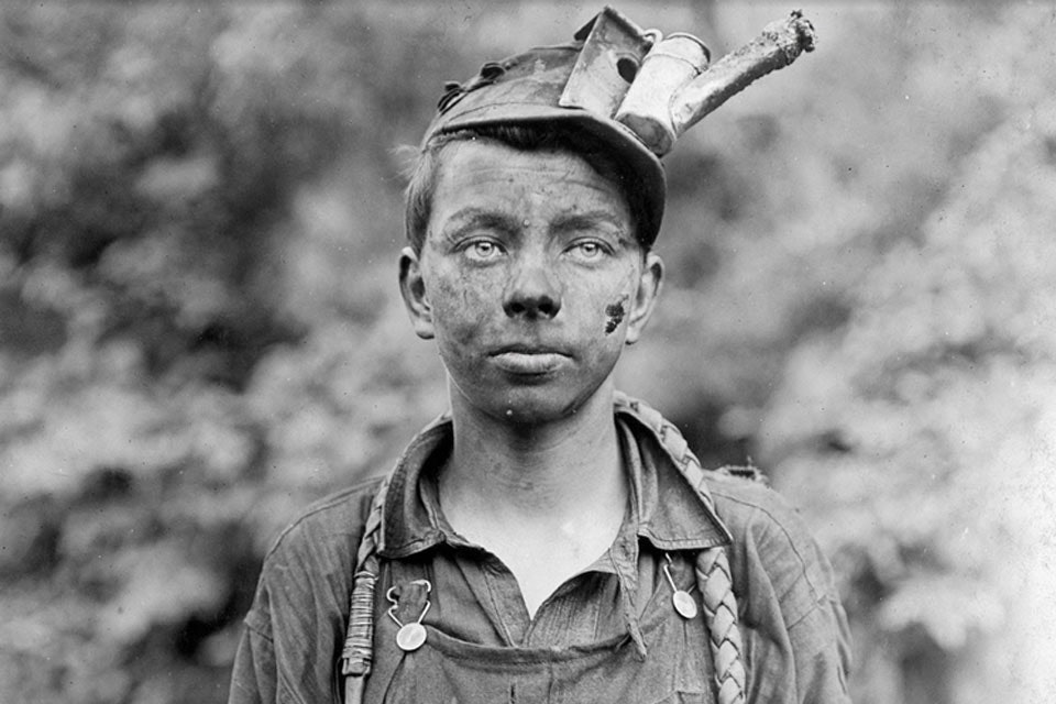 Lewis-Hine_cover.jpg