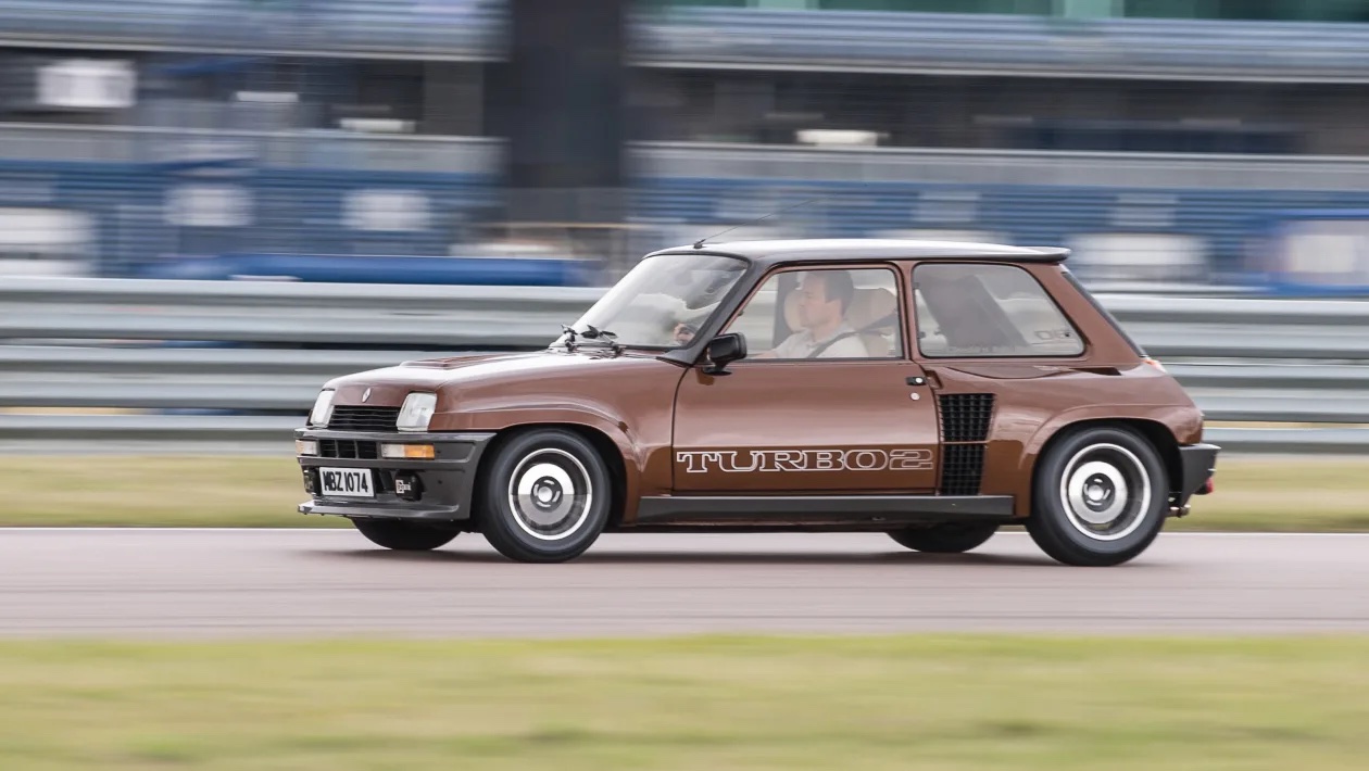 Renault 5 Turbo single car page-13.jpeg